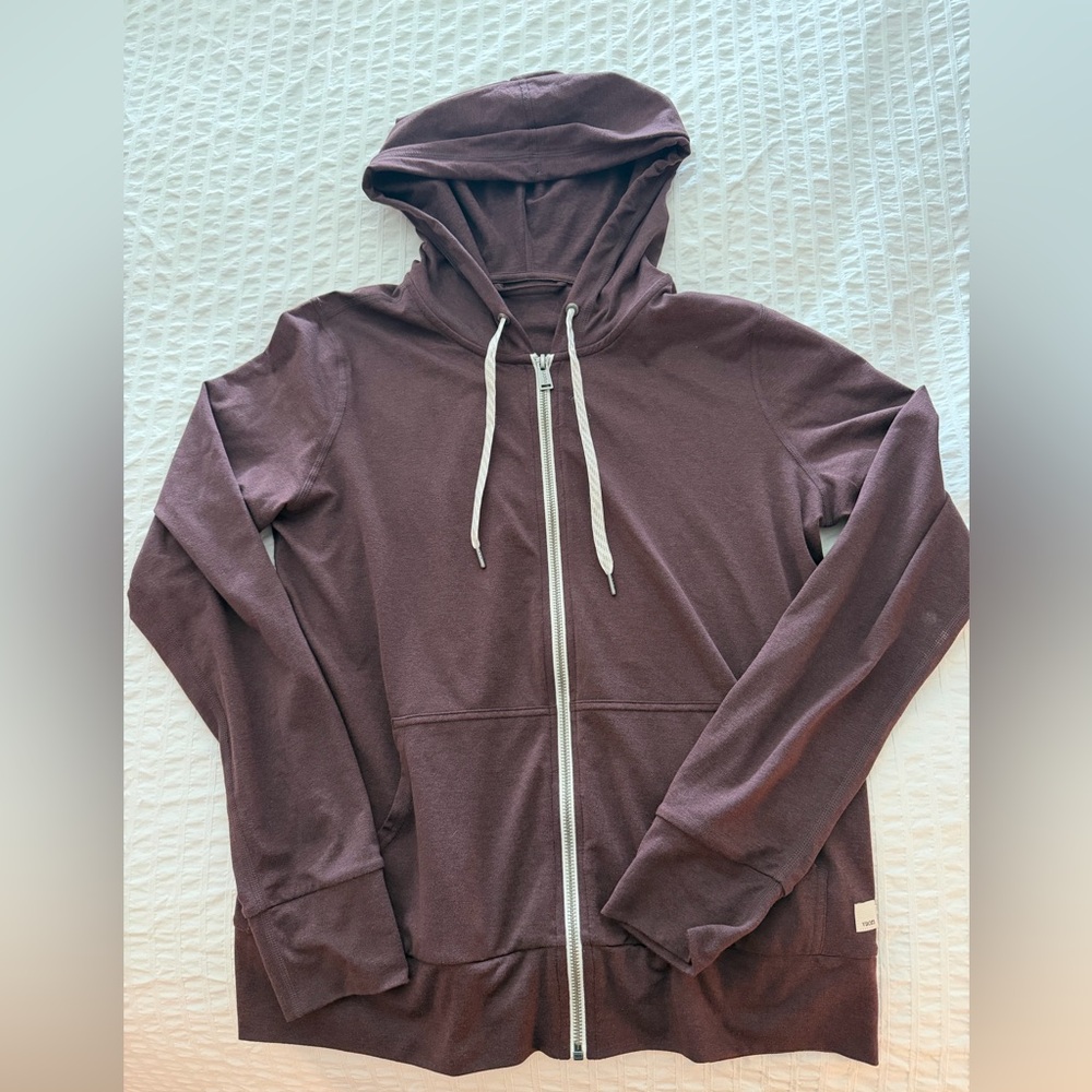 Vuori Women’s Performance Hoodie- LIKE NEW